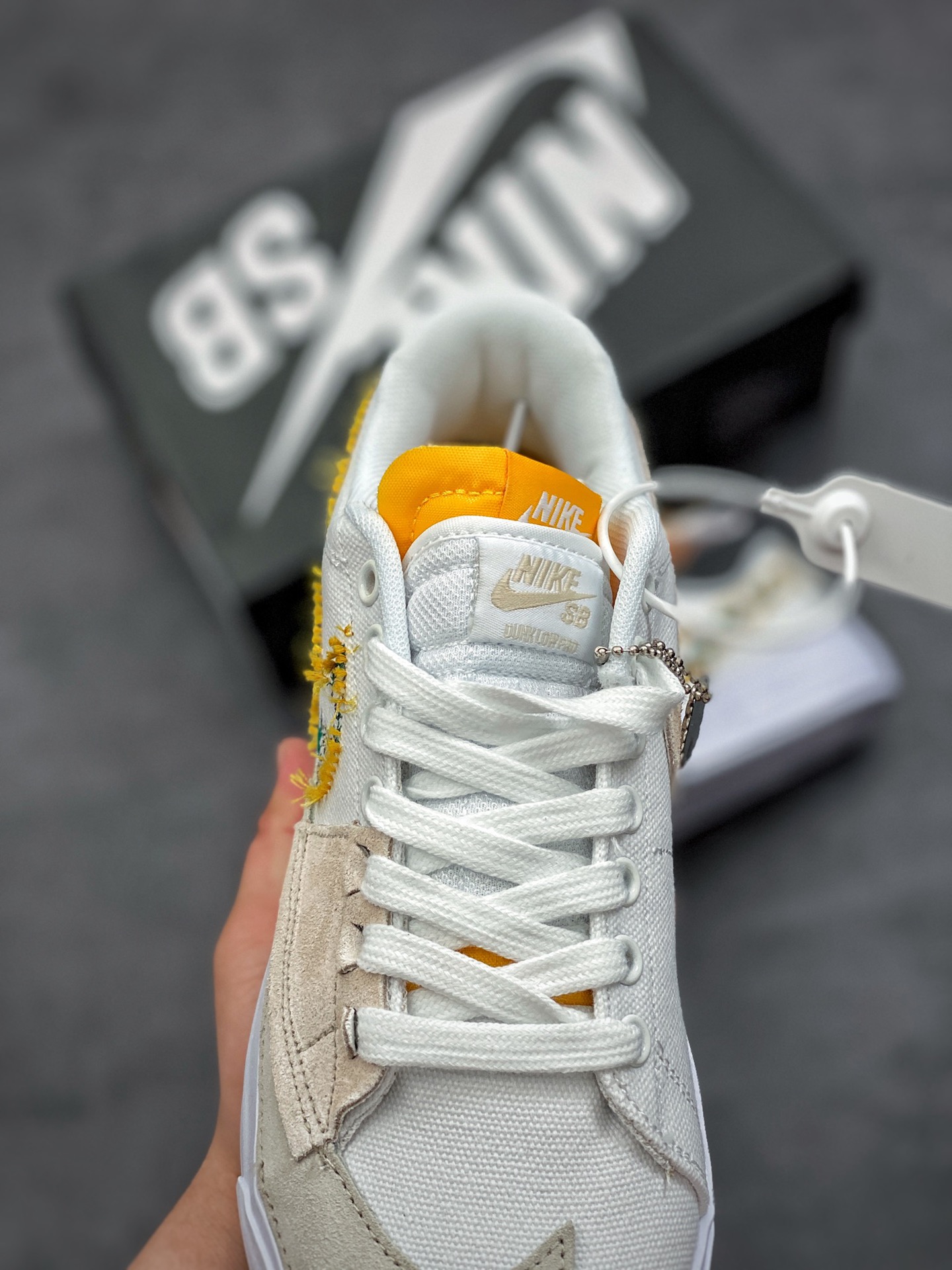 240 NK SB Zoom Blazer Mid Edge”Hack Pack”解构补丁风货号：CI3833-412