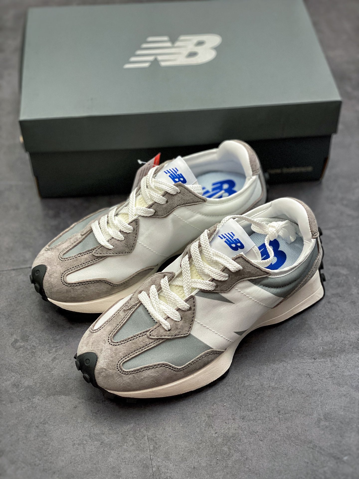 190 70 年代的意大利街头风格NB新百伦New Balance MS327系列复古休闲运动慢跑鞋WS327LAB 全新 New Balance 327 系列