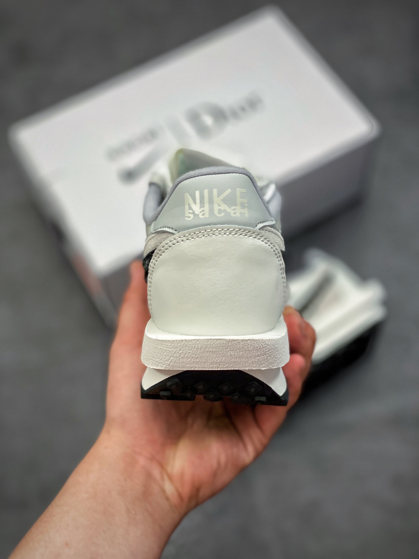 280  Nike x Sacai x Dior联名 独家首发白灰  CN8898 002 双钩设计
