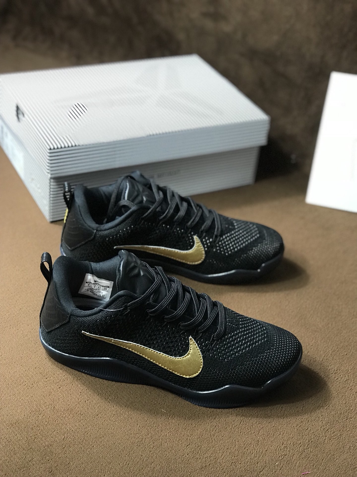220 Nike Kobe 11 Elite Low FTB 科比11代 实战篮球鞋 869459-001 黑金