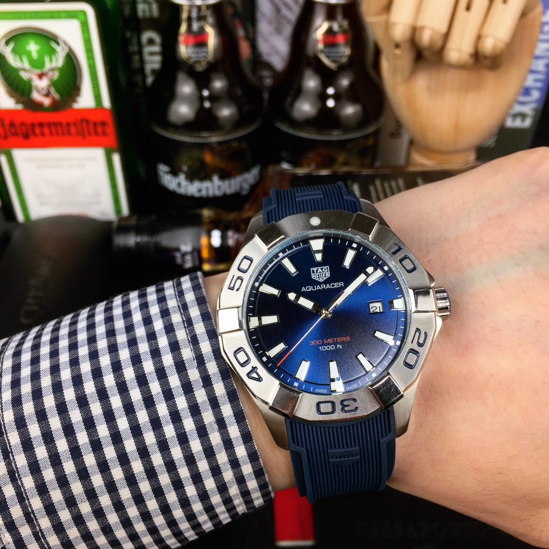 🎩La serie TAG Heuer Aquaracer está equipada con un movimiento mecánico totalmente automático Seagull, grabad…
