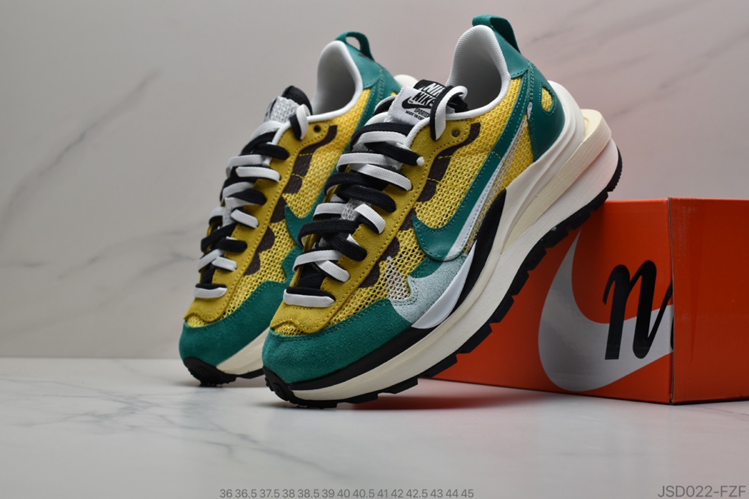 200 日式解构美学联名Sacai x Nike Pegasus VaporFly SP”Green/Yellow/Black/White”混合马拉松解构前卫变形三层底休闲运动慢跑鞋“透吸绿黄白黑大重叠双钩子”CI9928-300