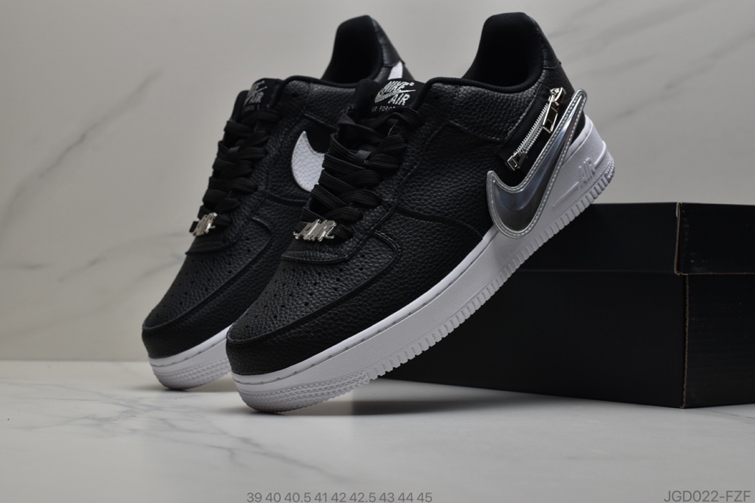 180 公司级Air Force 1 空军低帮  货号:CW6558-100