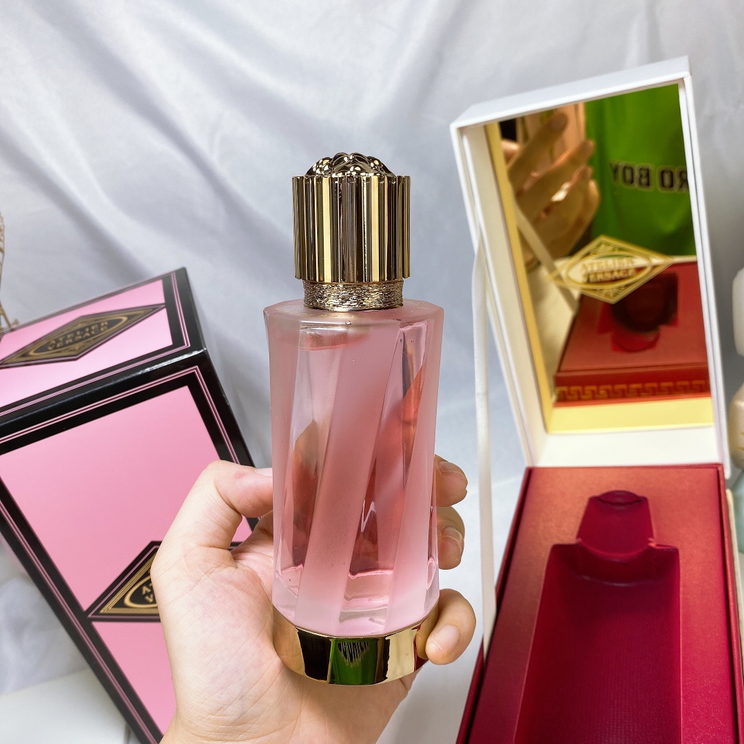 Atelier Versace Éclat de Rose Eau de Parfum - 100ml - Pink Bottle 4 i1590344120 5084 2
