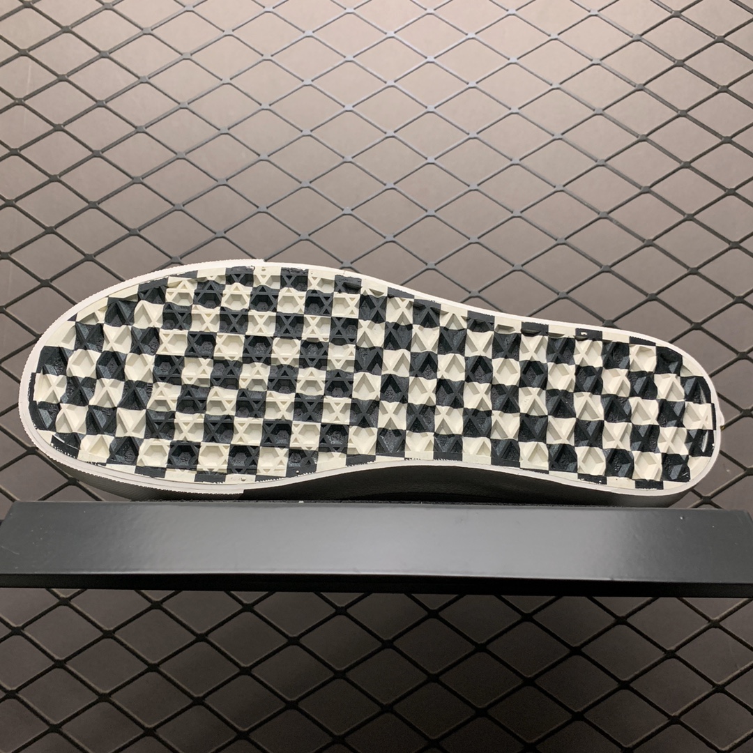 170 Vans 万斯 x Rhude 联名合作推出Paisüxitley 腰果花图案 低帮硫化休闲板鞋