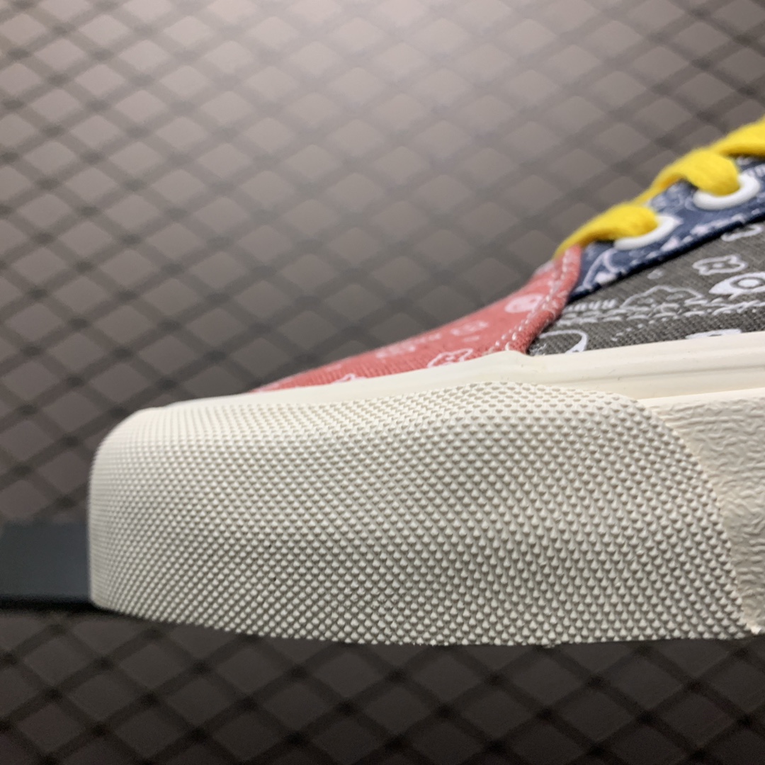 170 Vans 万斯 x Rhude 联名合作推出Paisüxitley 腰果花图案 低帮硫化休闲板鞋