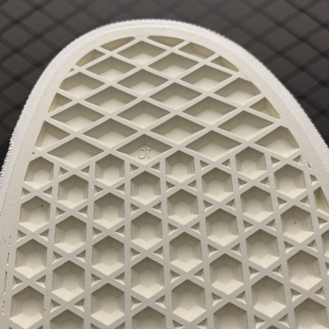 170 Vans 万斯 x Rhude 联名合作推出Paisüxitley 腰果花图案 低帮硫化休闲板鞋