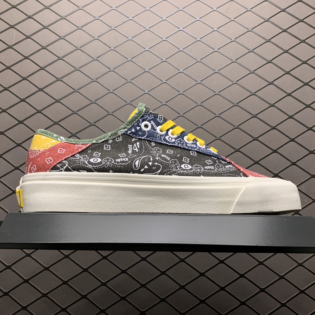 170 Vans 万斯 x Rhude 联名合作推出Paisüxitley 腰果花图案 低帮硫化休闲板鞋