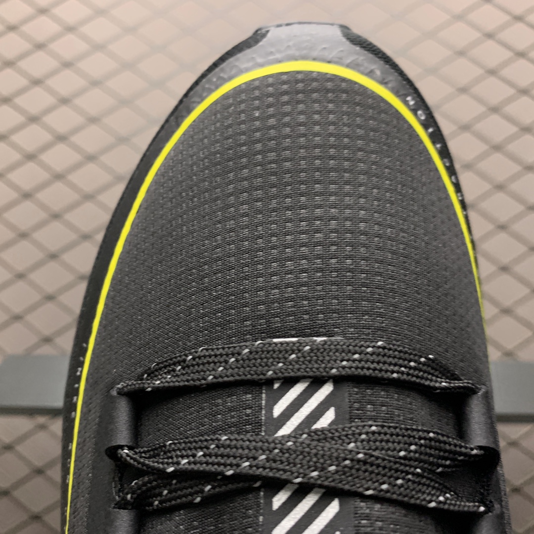 190 Nike Air Zoom Winflo 6 Shield 网面透气 训练跑步鞋 BQ3190-300