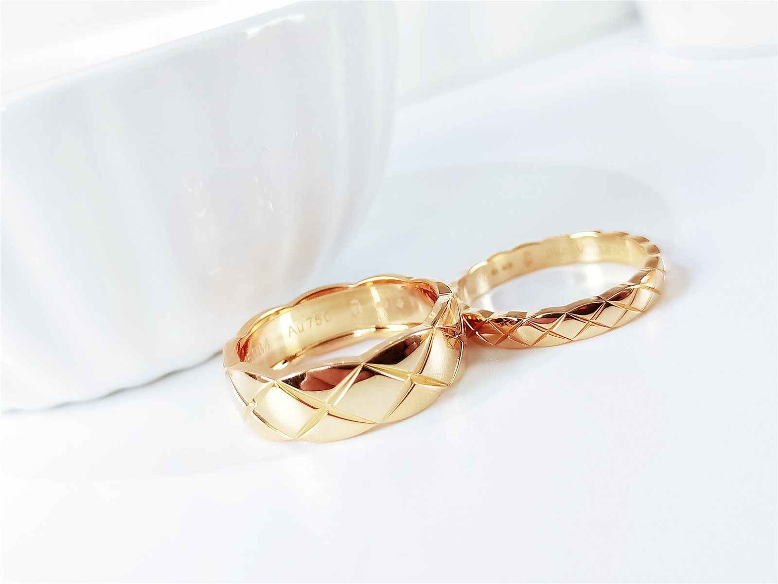 Quilted Motif Polished Ring - Comprehensive 3