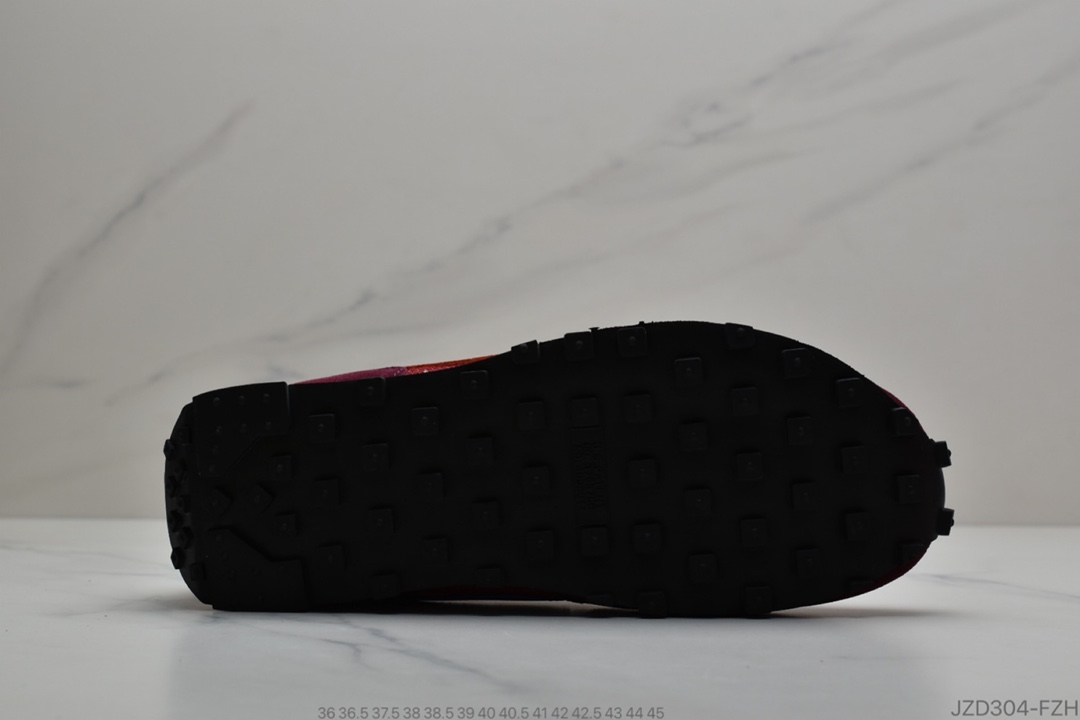 140 公司级Nike Daybreak SP 复古华夫休闲跑步鞋  货号：CQ6358 600