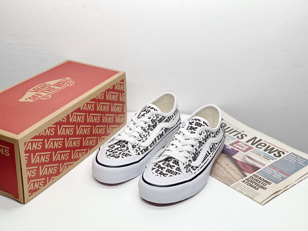 本地💰150,合作私 夏季校园风 经典百搭款 Vans Black Ball SF Pro 万斯 黑白经典/黑白满印 韩版半月包头杀人鲸 作为Vans最经典款式之一的杀人鲸系列,在广大玩家中有着青春的回忆,此次在韩国限定发售了三个Pro配色,两款为经典的黑白纯色调,让搭配显得极其简单,一款为黑白满印配色,凸显个性的同时也保证了搭配的日常需求。华夫橡胶大底,亦确保了了上脚的舒适度。夏季搭配又多了一款必入的百搭款! Size:35 36 36.5 37 38 38.5 39 40 40.5 41 42 42.5 43 44