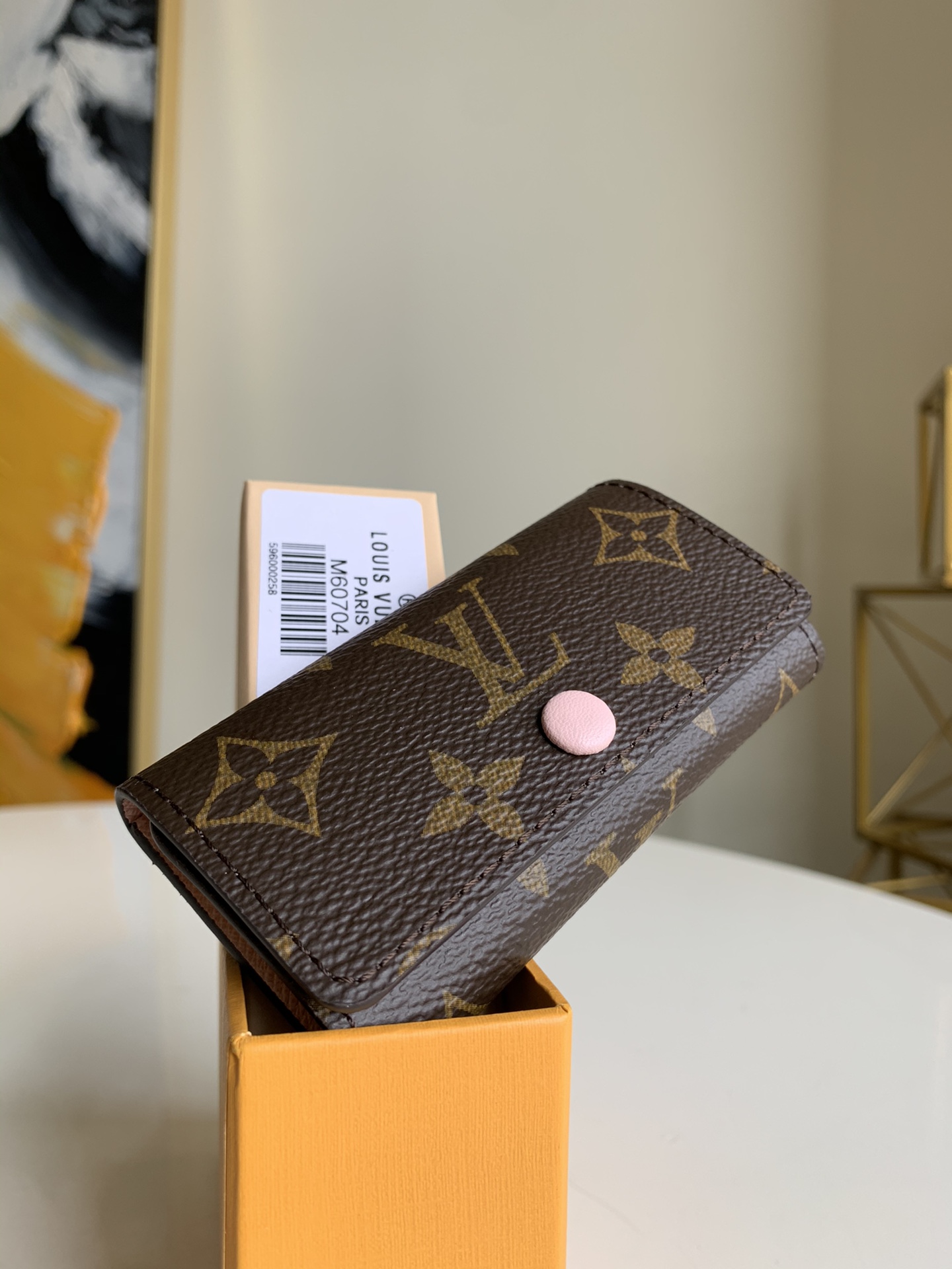 NO:395886,[Exclusive real-life M60704] The latest cycle coded FL is not only for chips, but also pursues high quality, classic granule presbyterian materials, 4 button keychain Y., LV [original leather], louis vuitton, keychain19860909【独家实拍M60704】最新周期编码FL不止于芯片 更追求高品质 经典颗粒老花料 4扣钥匙扣 Y.,LV【原厂皮】,louis vuitton,keychain,Bag