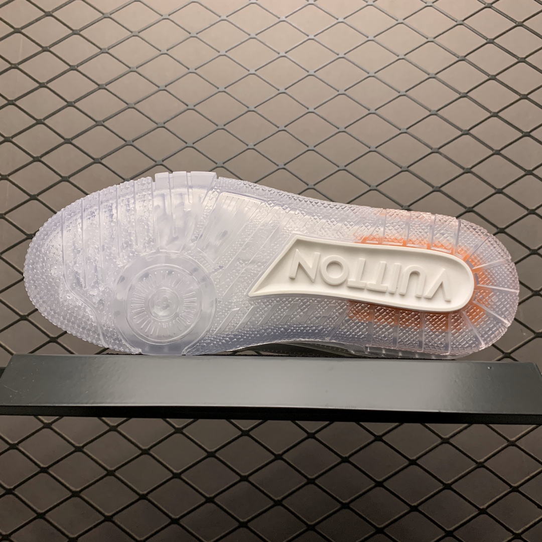 650 Louis Vuitton 路易威登 透明胶片鞋春季首秀2020 Trainer系列 透明渐变镭射新品幻彩休闲板鞋