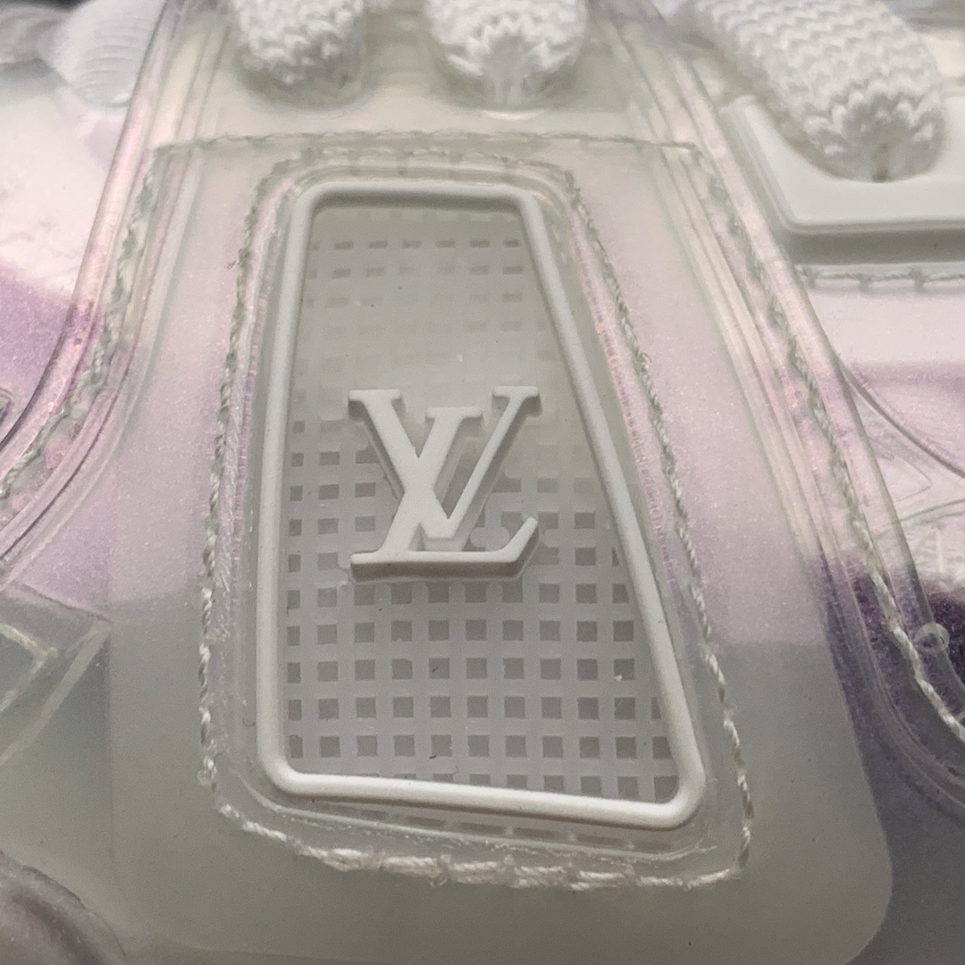 650 Louis Vuitton 路易威登 透明胶片鞋春季首秀2020 Trainer系列 透明渐变镭射新品幻彩休闲板鞋