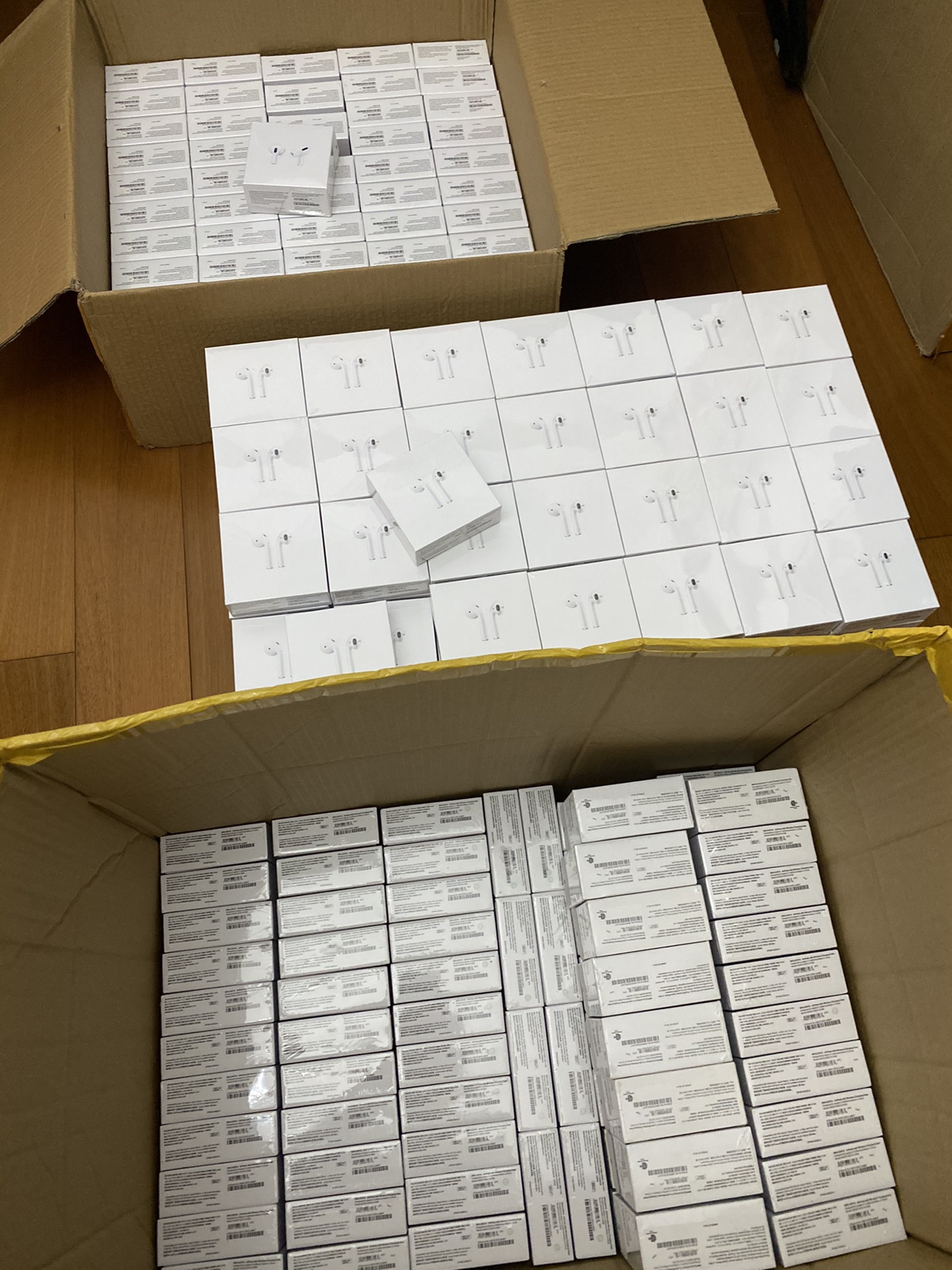 专业苹果耳机
支持放店 优势供应 
可接各种平台 直播 实体代发单
期待强强联手  欢迎懂货懂行业的加入[抱拳]