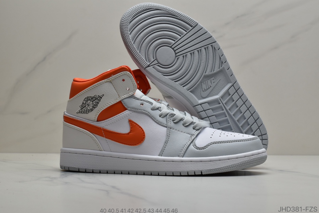 190 公司级乔丹Air JordanAJ1 aj1 乔丹1代中帮系列 The Air Jordan 1 Mid Surfaces In Starfish Orange And Pure Platinum    货号：CW7591-100