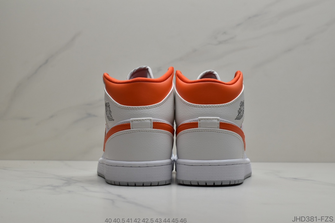 190 公司级乔丹Air JordanAJ1 aj1 乔丹1代中帮系列 The Air Jordan 1 Mid Surfaces In Starfish Orange And Pure Platinum    货号：CW7591-100