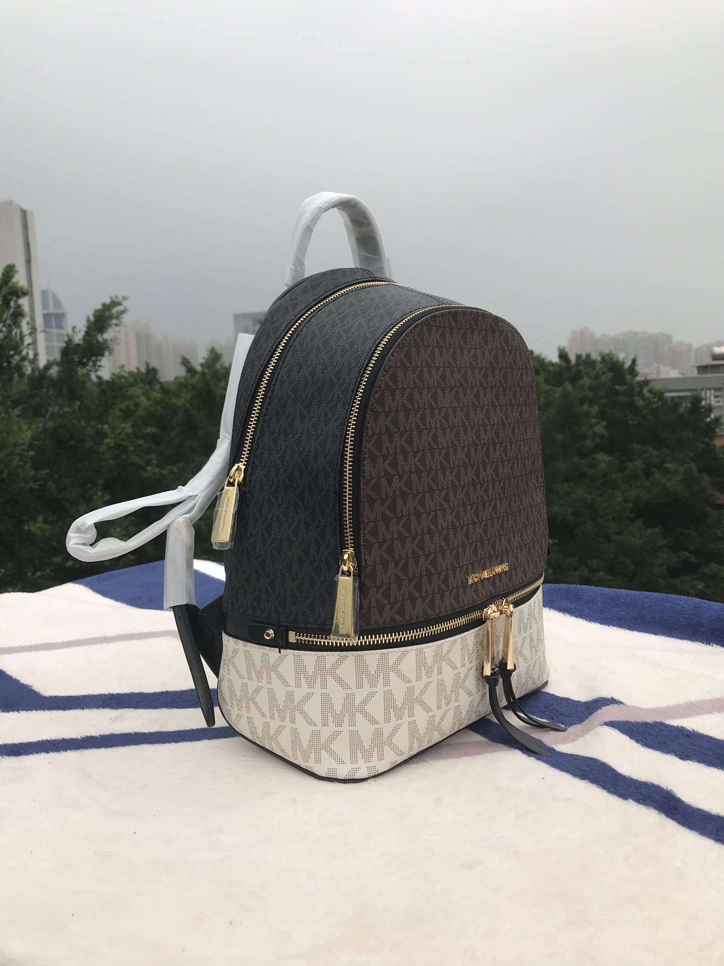 Michael Kors MK背包2拼皮3拼色