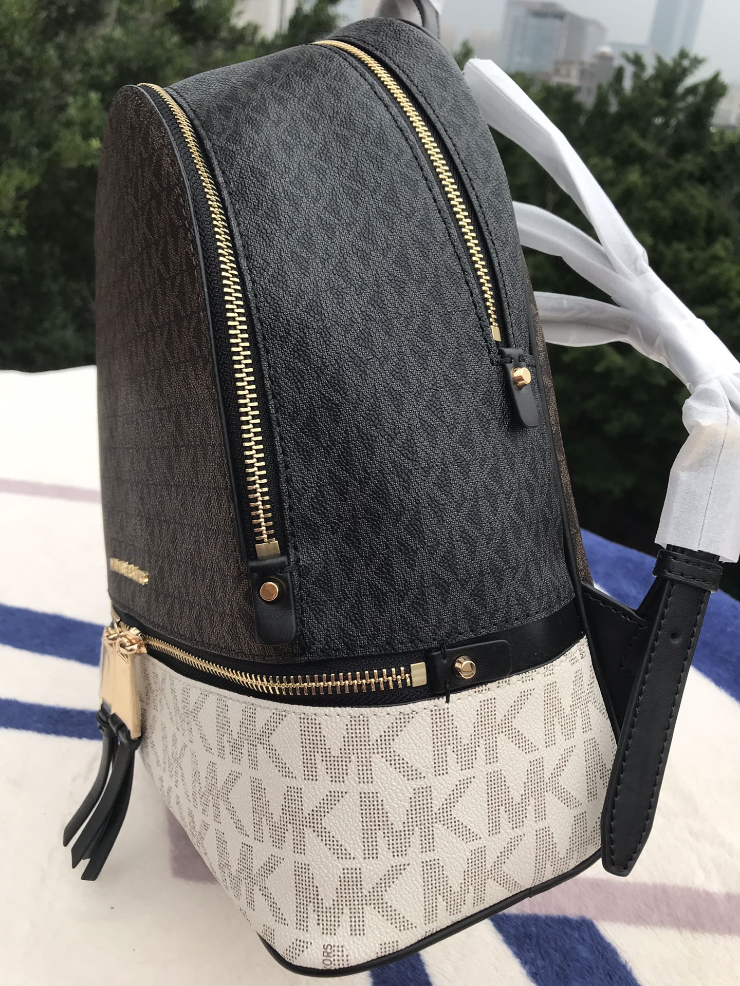 Michael Kors MK背包2拼皮3拼色