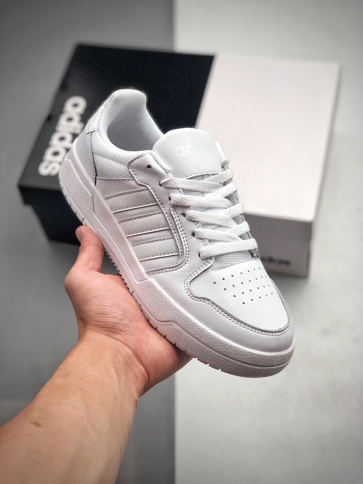 160 Adidas阿迪达斯NEO夏季新款男女运动低帮休闲鞋板鞋 货号：EH1865