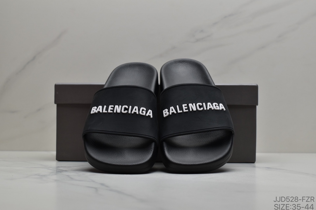 130 Balenciaga Logo Pool Slides 夏季时装周 2020ss新品