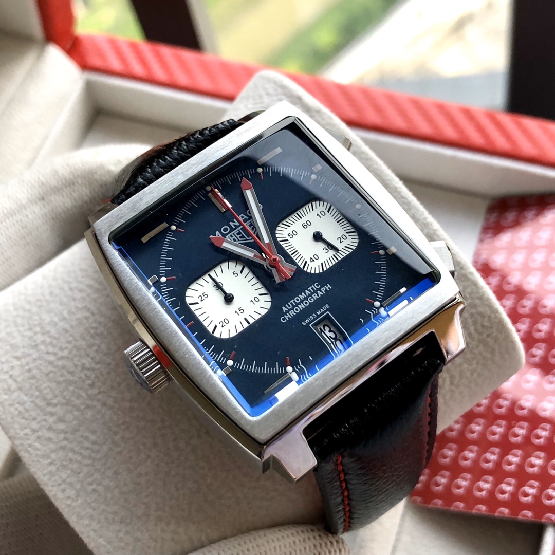 🇨🇳🌈La forma "Tetris" de TAG Heuer crea la serie original de Mónaco. Está equipado con un movimiento de cua…