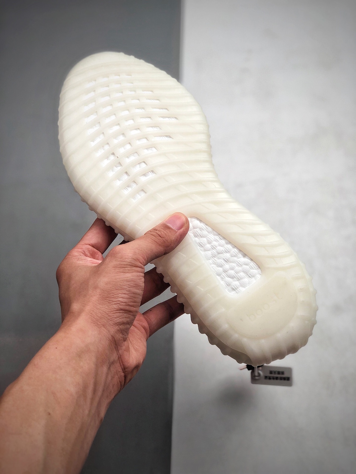 290  350V2 全白 阿迪达斯 adidas yeezy booost 350V2 真爆爆米花运动跑步鞋货号： CP9366