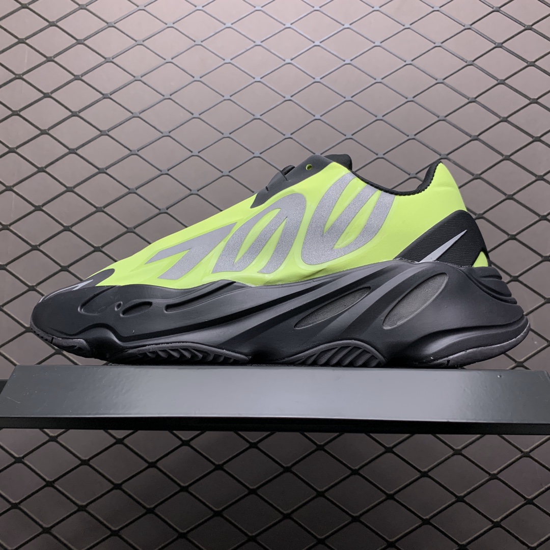 210 Adidas Yeezy 700 MNVN 3M反光 侃爷椰子700新配色 FV4443