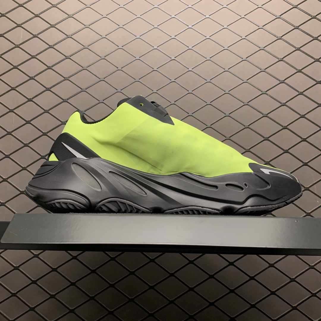 210 Adidas Yeezy 700 MNVN 3M反光 侃爷椰子700新配色 FV4443