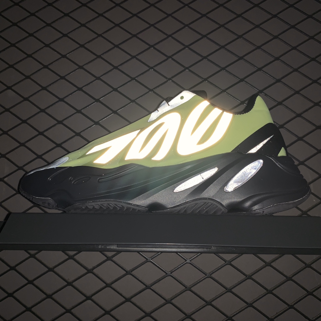 210 Adidas Yeezy 700 MNVN 3M反光 侃爷椰子700新配色 FV4443