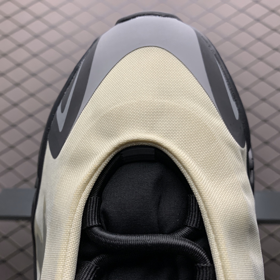 210 Adidas 阿迪达斯 Yeezy 700 MNVN 3M反光 侃爷椰子700新配色 FV3729