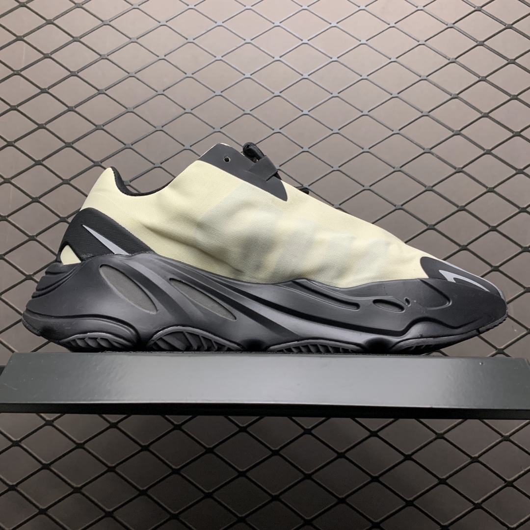 210 Adidas 阿迪达斯 Yeezy 700 MNVN 3M反光 侃爷椰子700新配色 FV3729