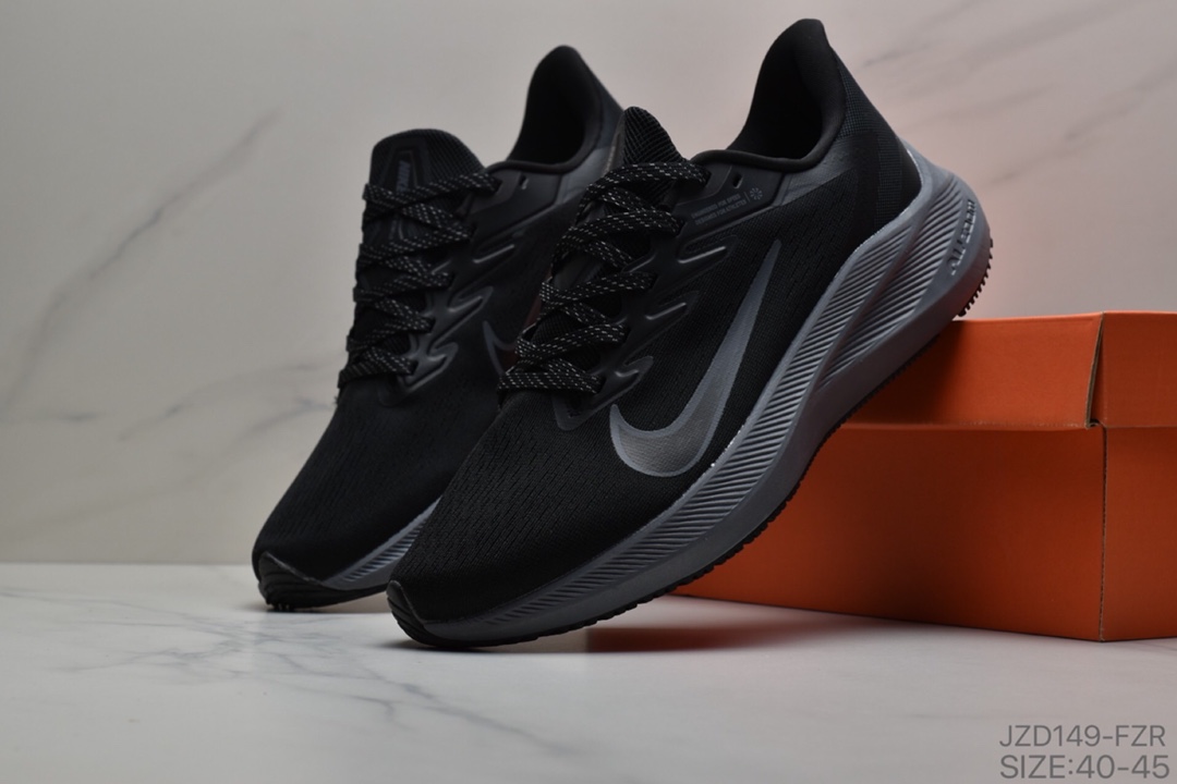 140 耐克Nike Air Zoom Winflo 7代 网面透气 训练跑步鞋