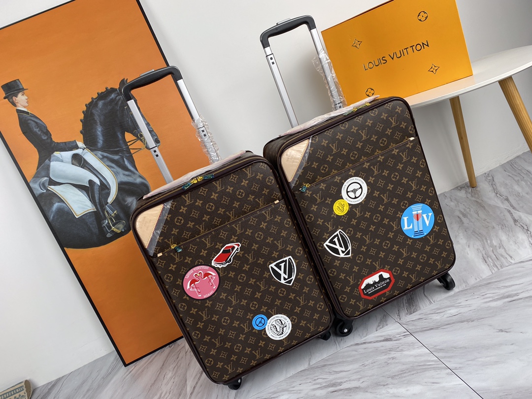 LOUIS VUITTON ruedas giratorias, cuero original. Esta maleta utiliza el icónico material Monogram Canvas, es la mejor c…