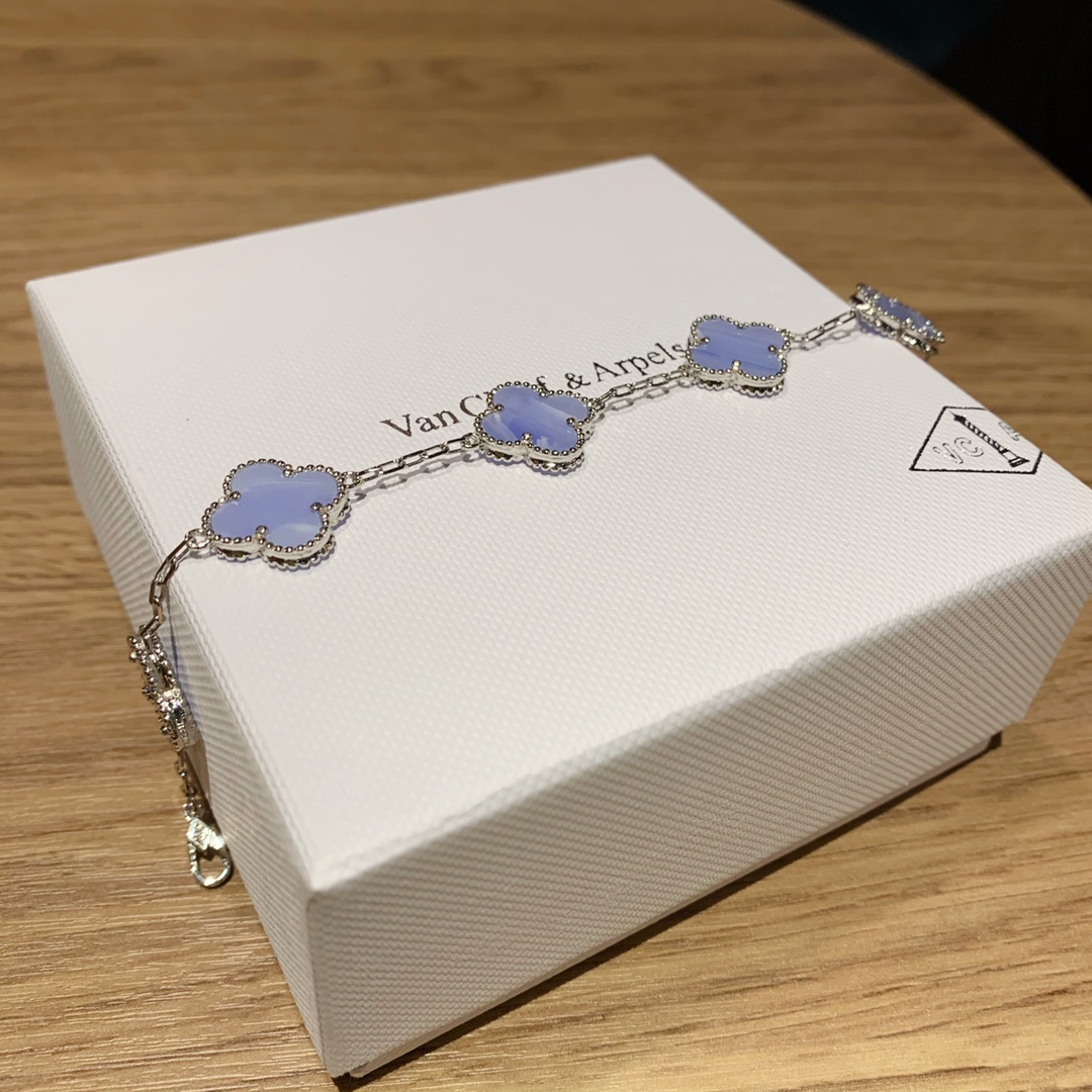 China Replica Van Cleef & Arpels Jewelry VCA0404-3654