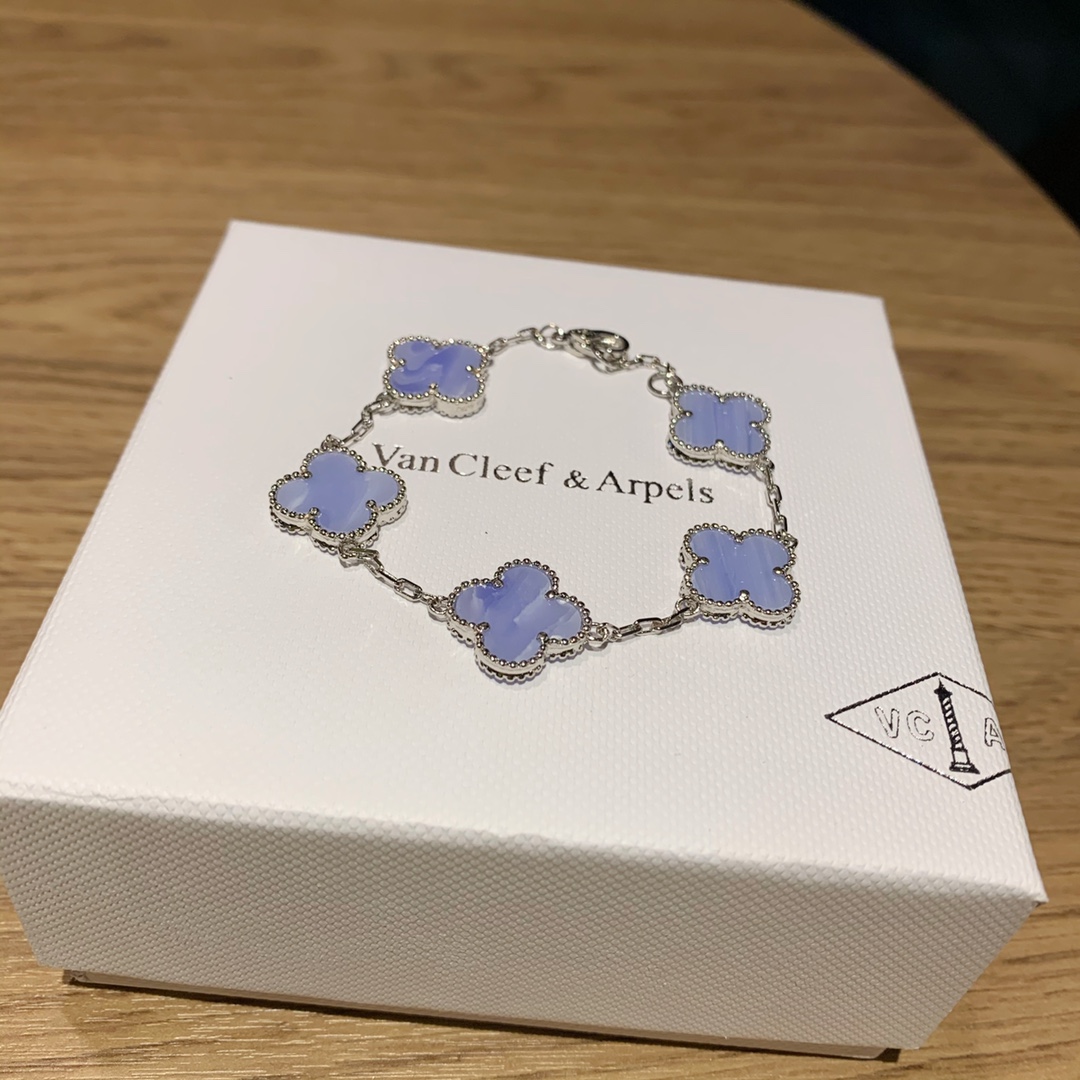 China Replica Van Cleef & Arpels Jewelry VCA0404-3654