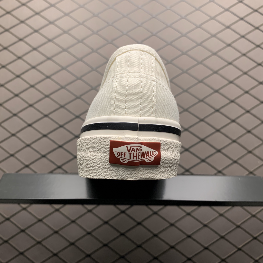 130 Vans 万斯 Authentic 经典低帮硫化休闲板鞋