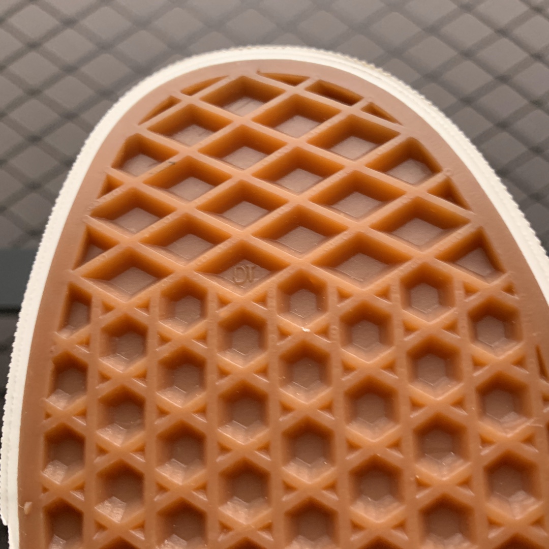 130 Vans 万斯 Authentic 经典低帮硫化休闲板鞋