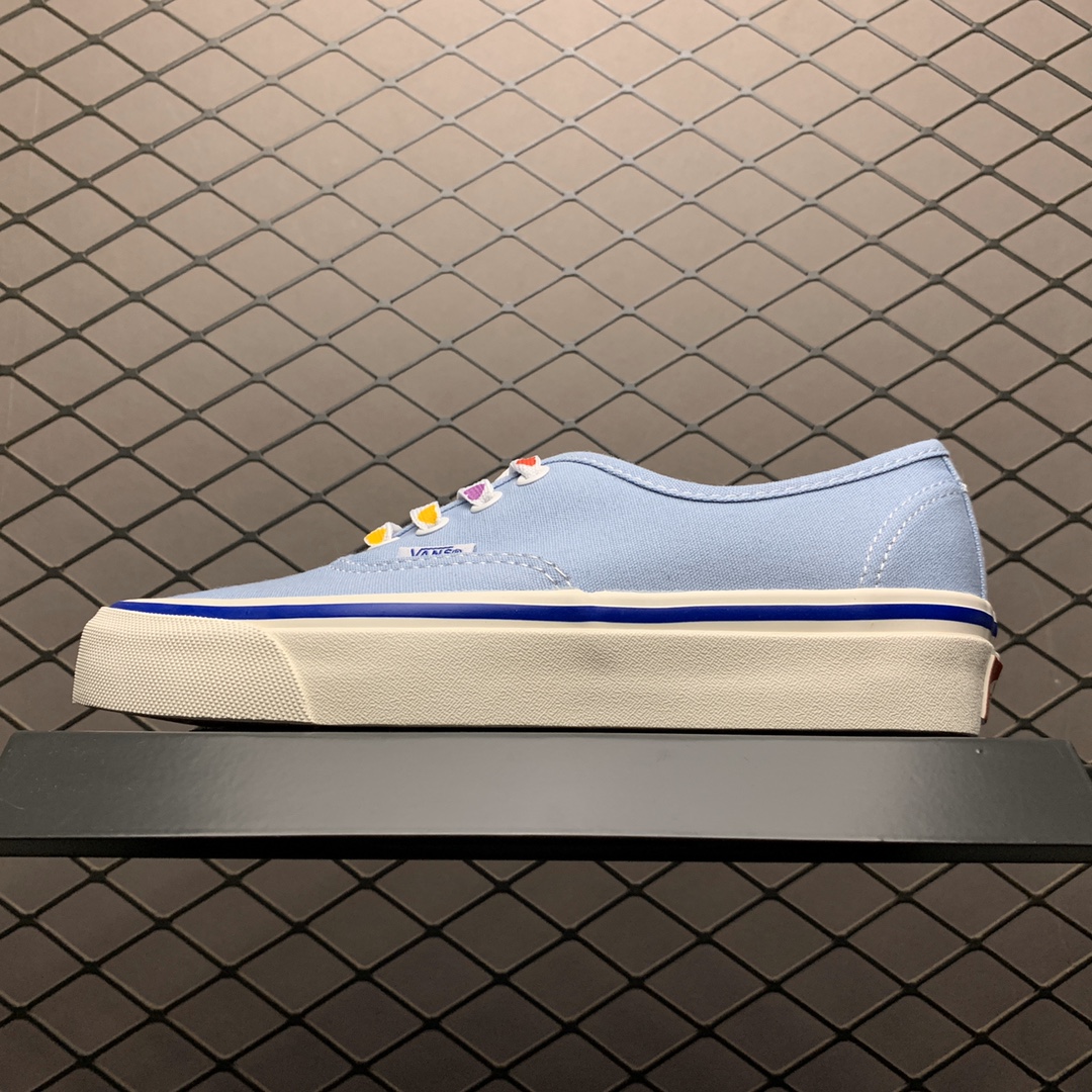 130 Vans 万斯 Authentic 经典低帮硫化休闲板鞋
