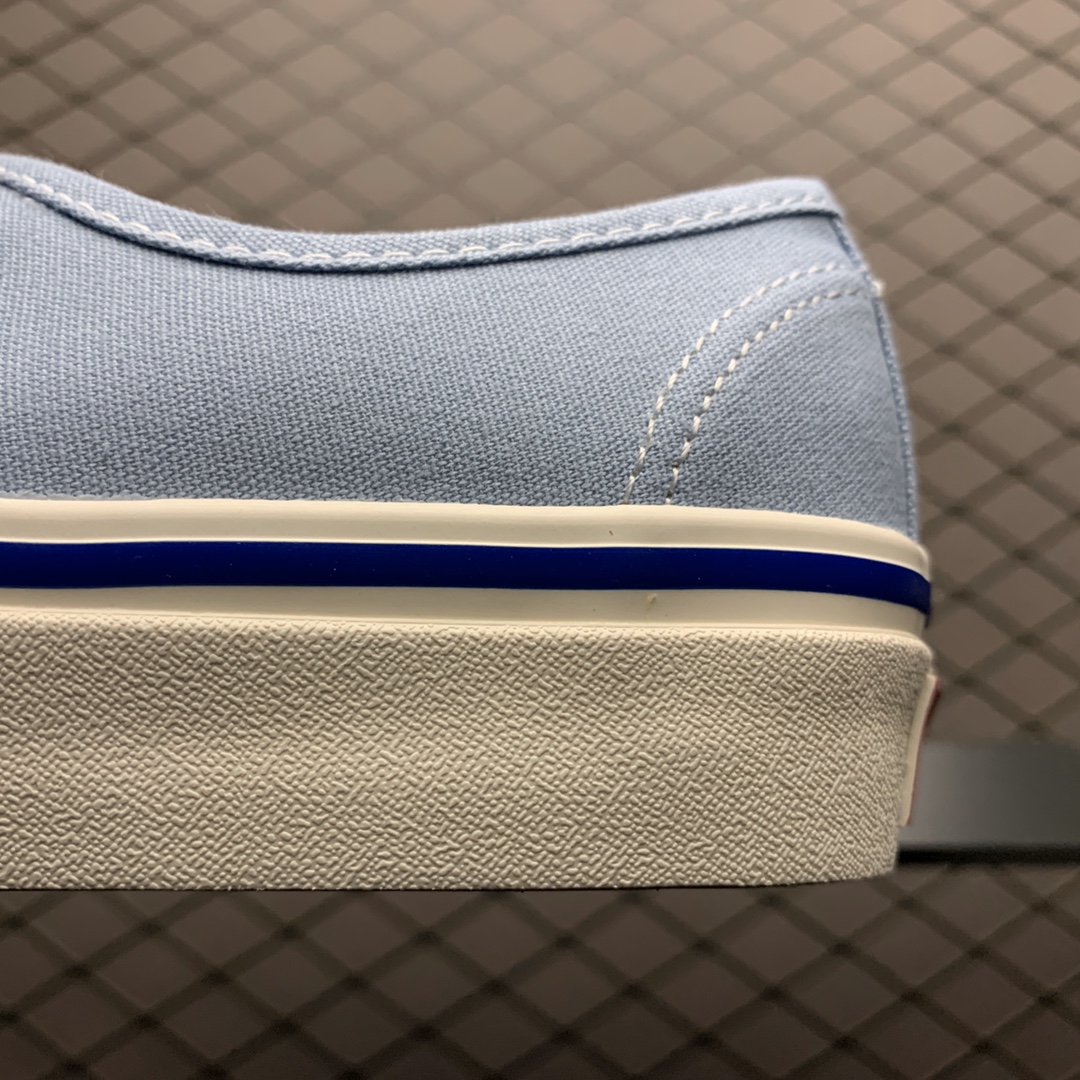 130 Vans 万斯 Authentic 经典低帮硫化休闲板鞋
