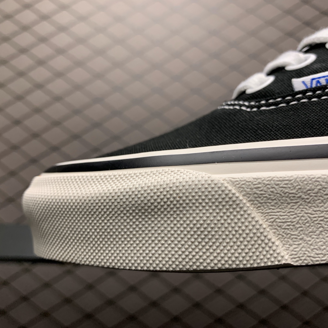 130 Vans 万斯 Authentic 经典低帮硫化休闲板鞋