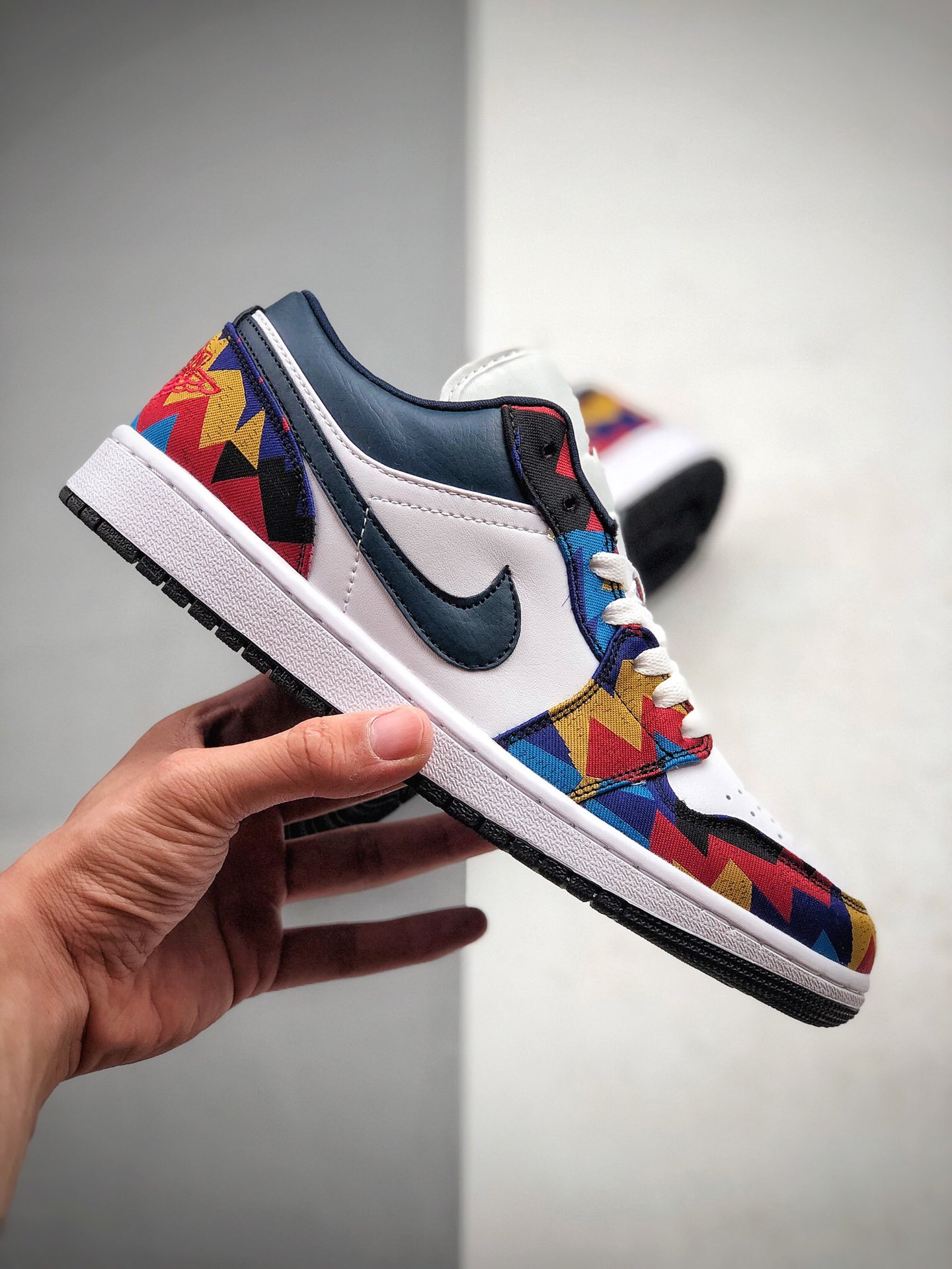 210  原盒真标Air Jordan 1 Low“Sweater”鞋款货号：CZ6491-142