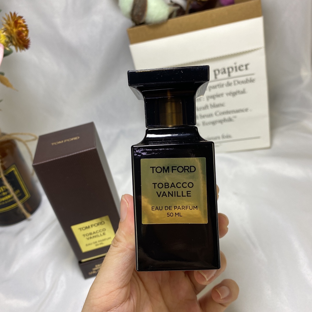 Tom Ford Tobacco Vanille Unisex Eau de Parfum - 50ml 3 i1590827326 6590 1