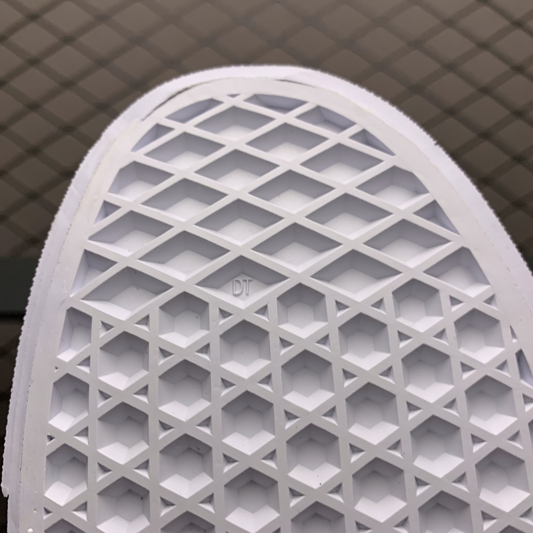 160 Vans 万斯 Bold Ni 客制款 小雏菊 硫化低帮休闲板鞋