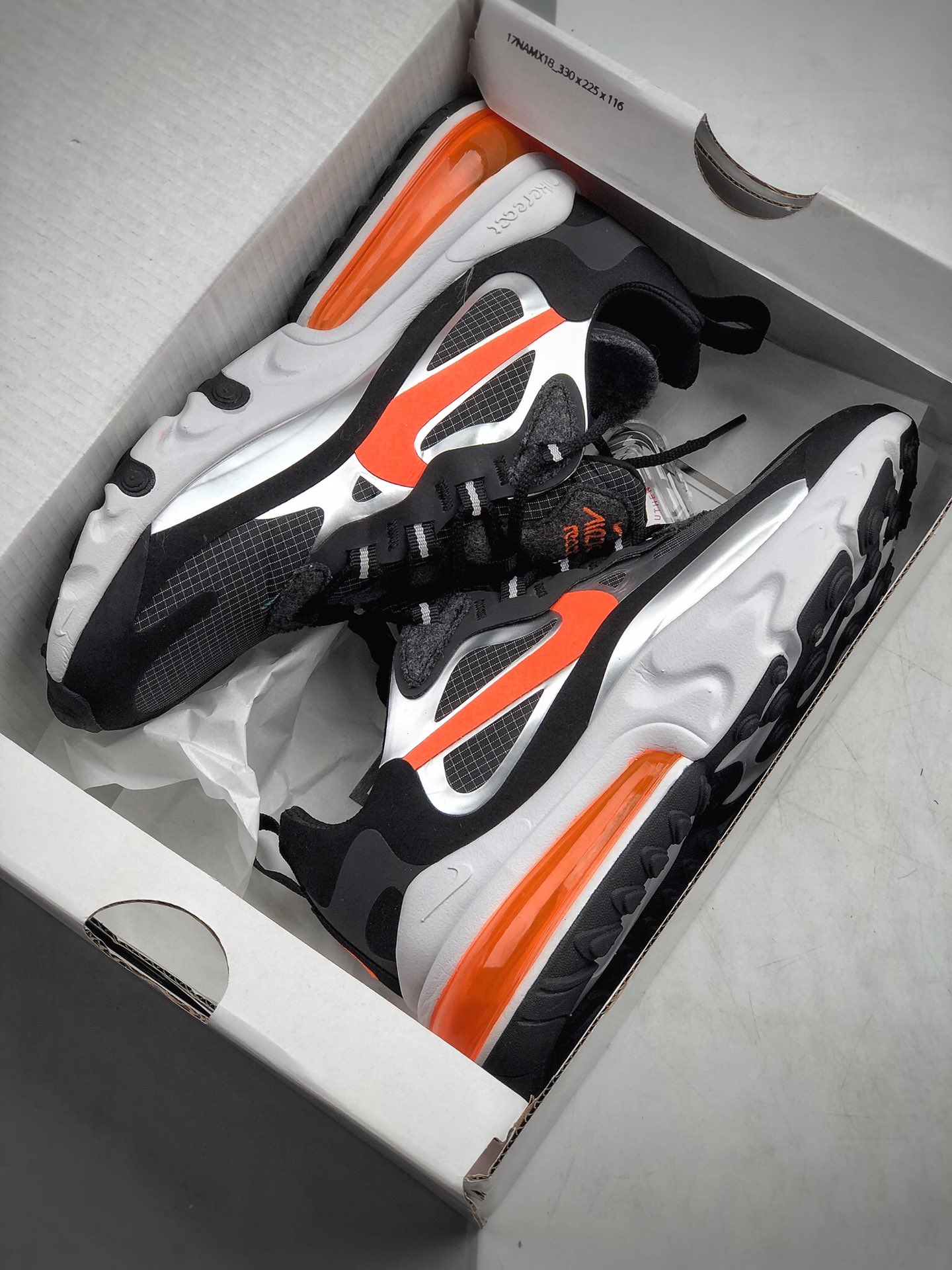 210 公司级 Nike Air Max 270 React缓震气垫运动跑鞋