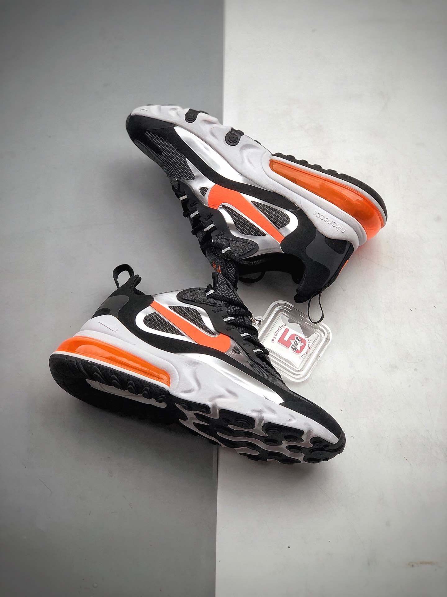 210 公司级 Nike Air Max 270 React缓震气垫运动跑鞋