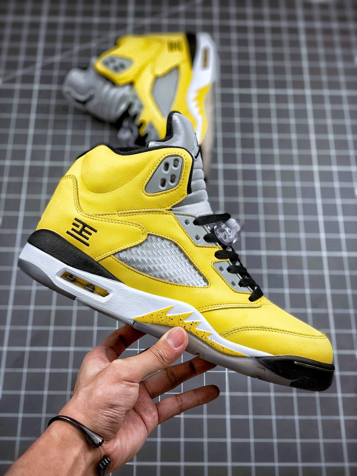 350 纯原 乔丹 aj5 黄色 东京限定 air jordan 5 "tokyo 23"