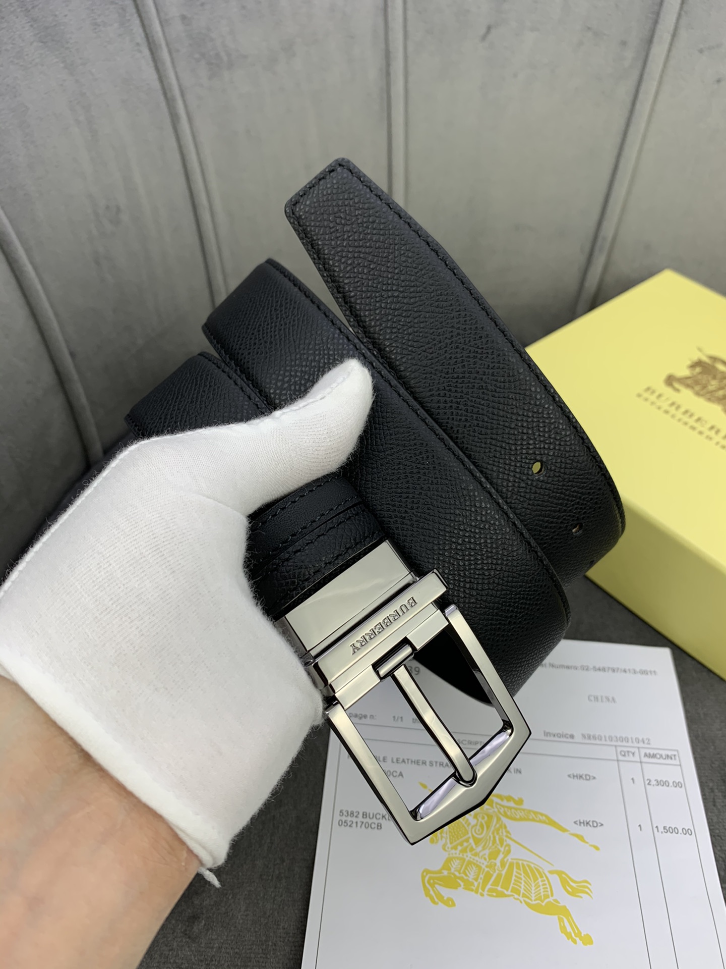 BURBERRY巴宝利手掌纹皮底/两