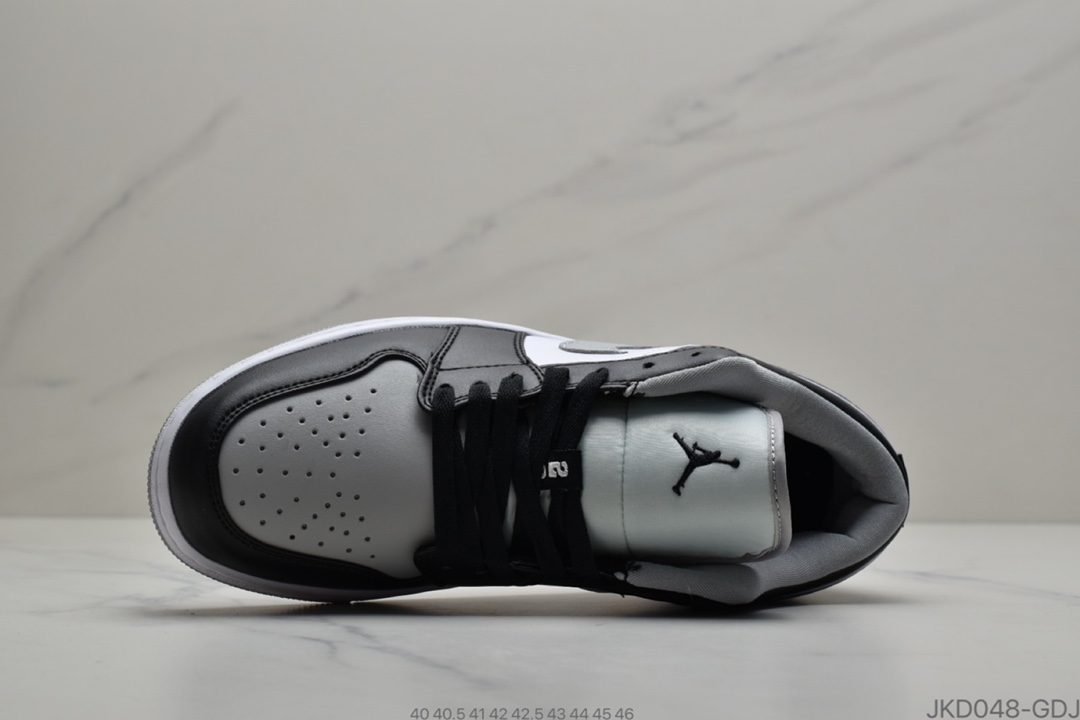 160 耐克Air Jordan 1 Low“Black Toe”乔丹一代低帮百搭休闲文化篮球鞋553558-116